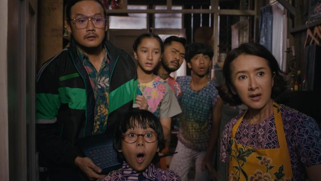 Gia Đình Tằn Tiện