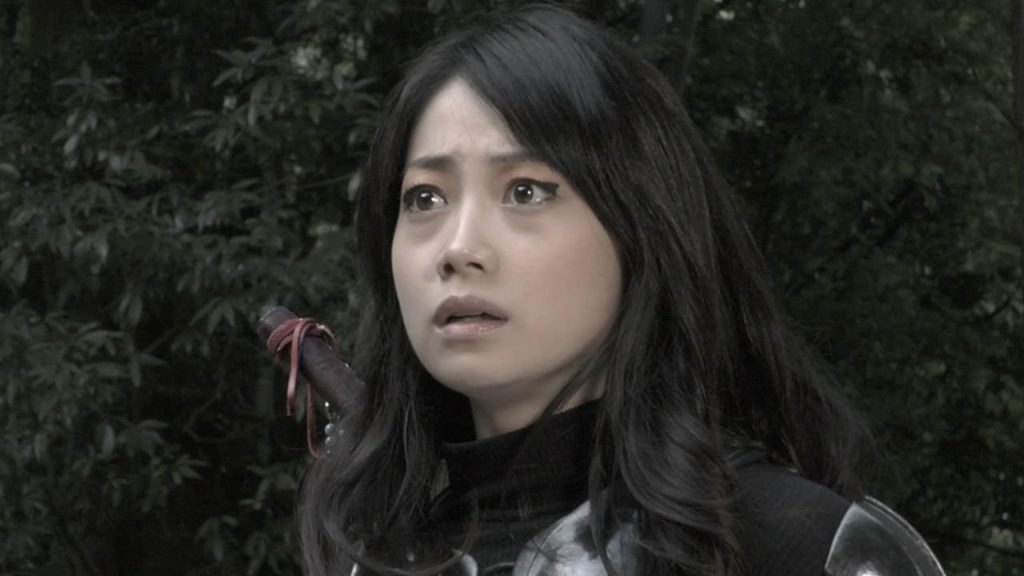 Quái Vật Không Gian Đối Đầu Ninja