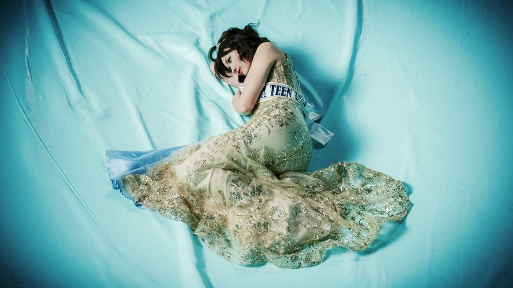 Tai Vách Mạch Dừng